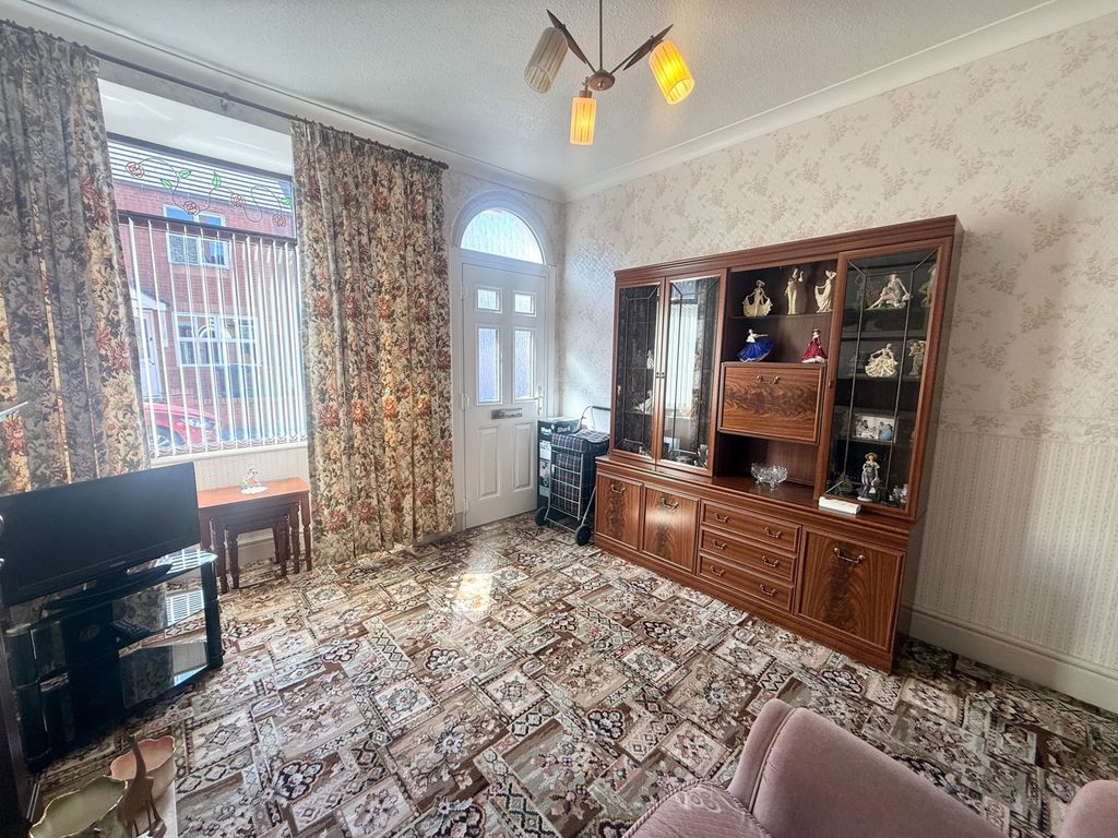 Property photo 3 of 13
