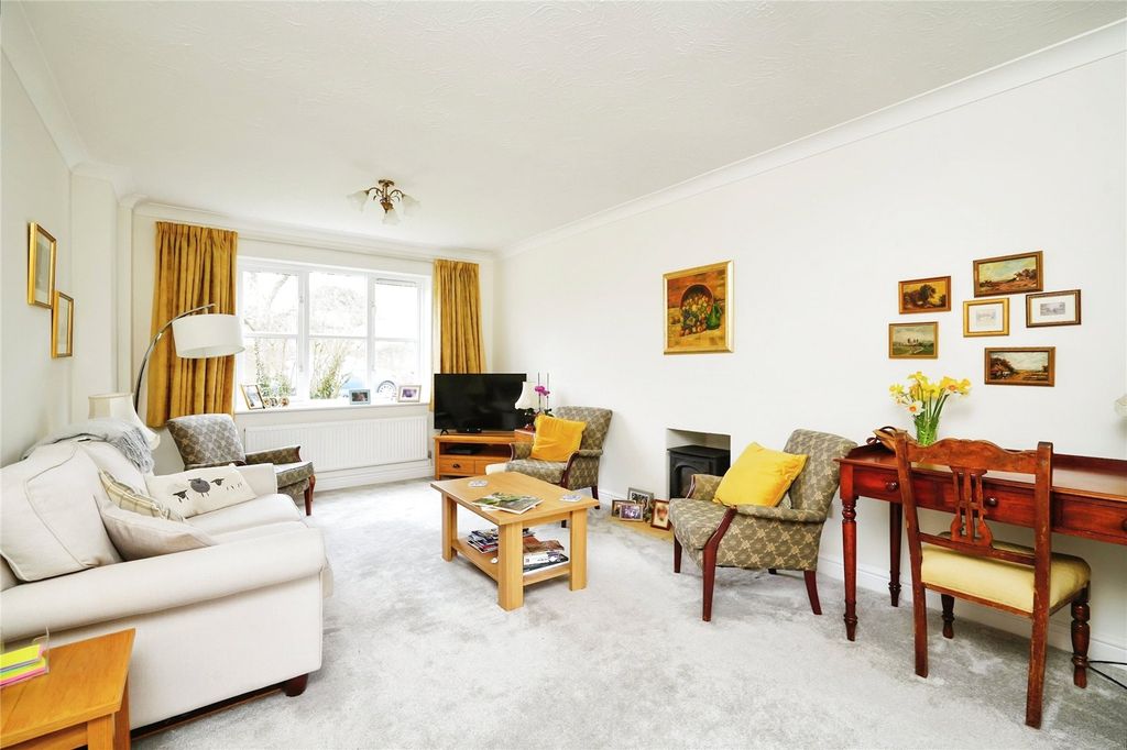 Property photo 3 of 17 Picture No. 14