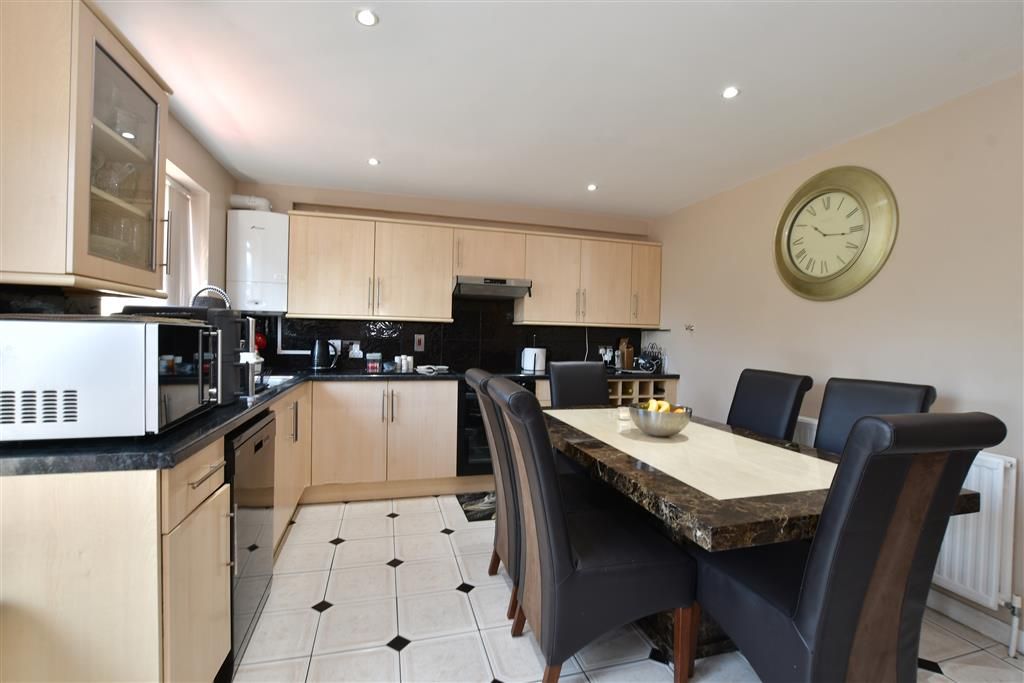 Property photo 3 of 15 Kitchen/Dining Room
