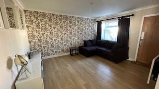 Property photo 2 of 40