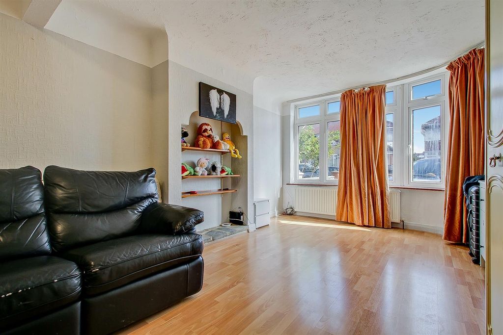 Property photo 3 of 19 Img_7464-Img_7466.Jpg