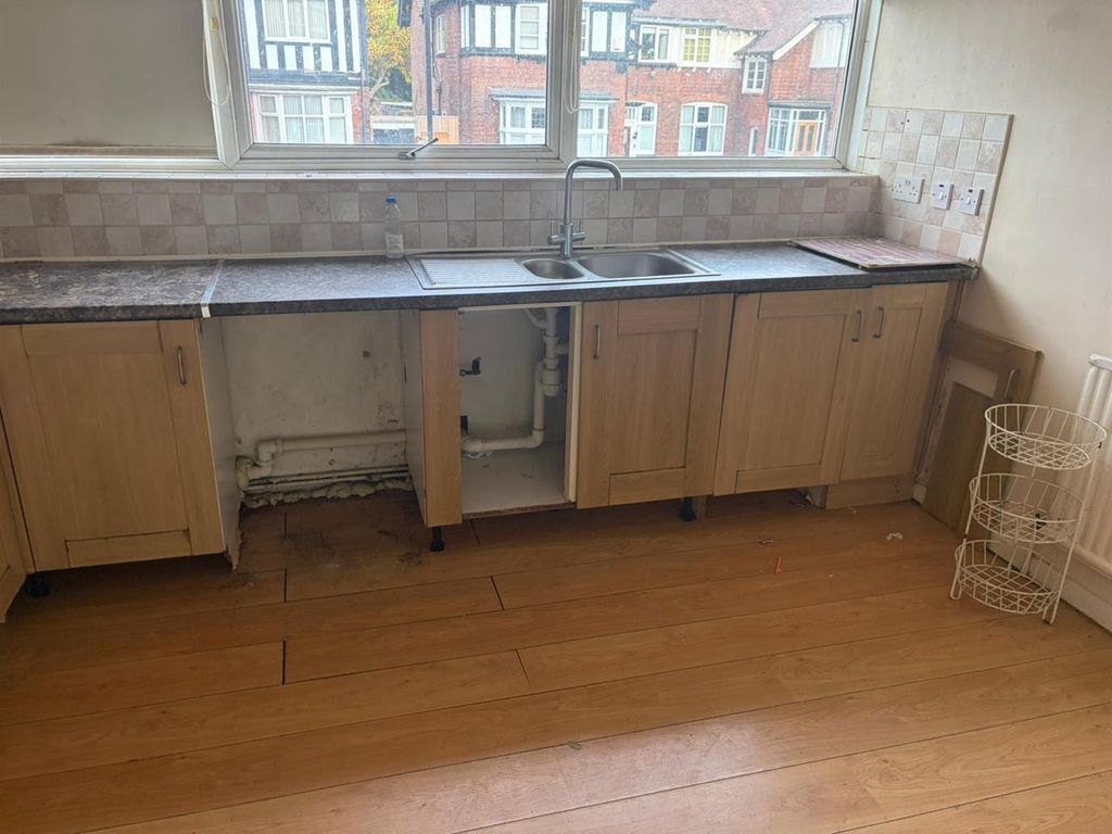 Property photo 3 of 11 Img-20251029-Wa0109.Jpg