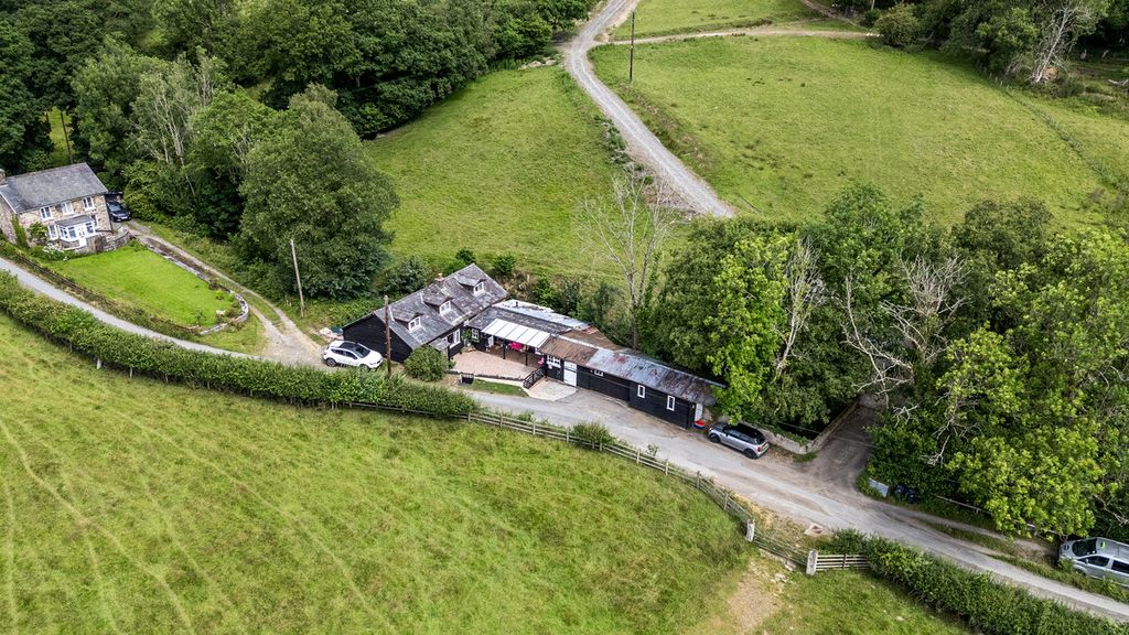 Property photo 1 of 30