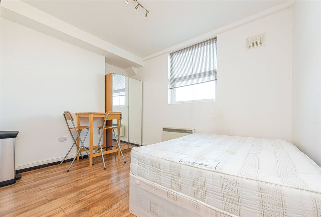 Property photo 2 of 10 Picture No. 02