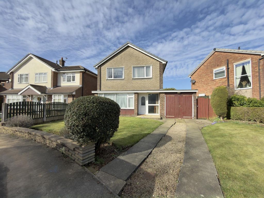 Property photo 2 of 13 Front (Exterior)