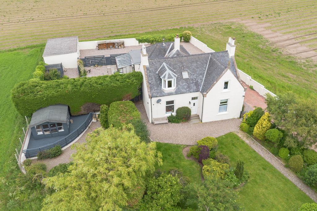 Property photo 1 of 40 Aerial Exterior