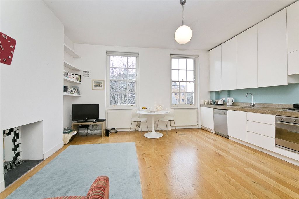 Property photo 2 of 6 Picture No. 12