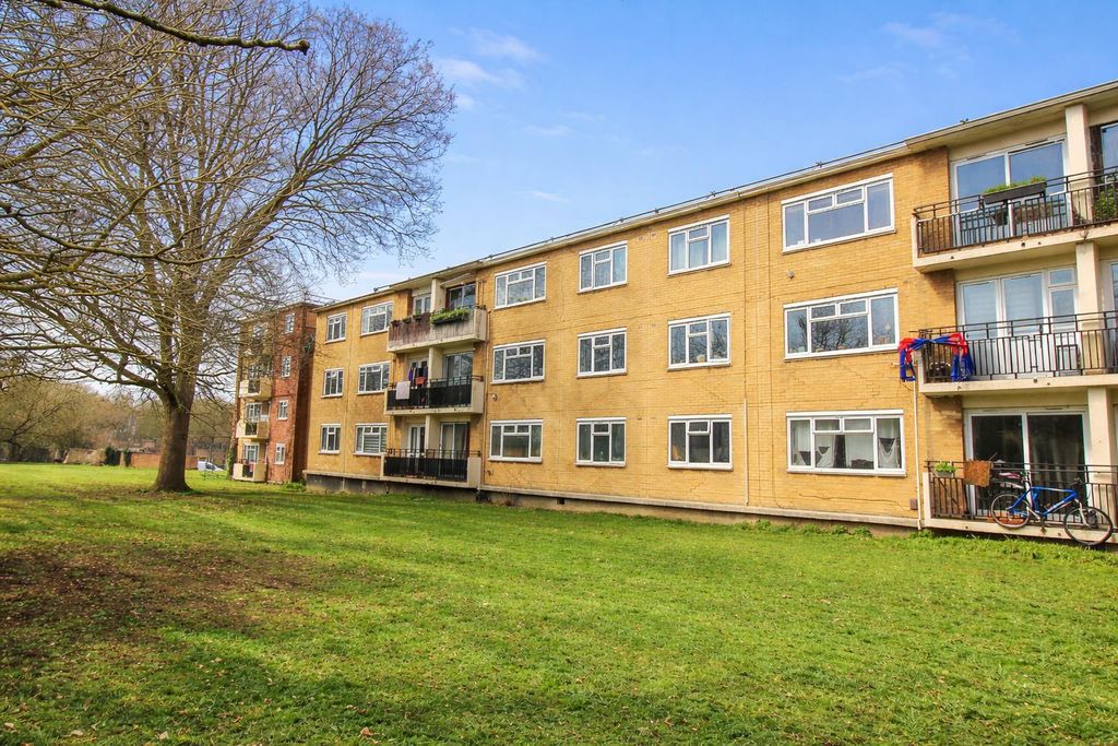 Property photo 2 of 9 Img1.Png