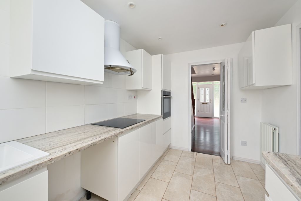 Property photo 2 of 19 Photo 12