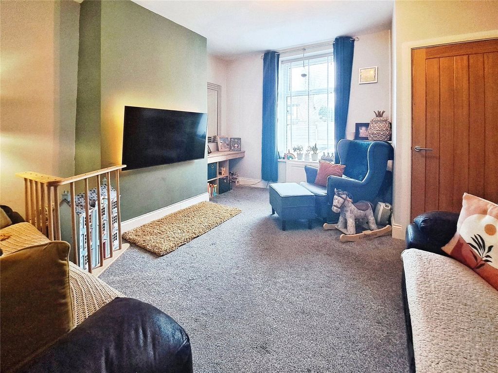 Property photo 3 of 10 Picture No. 02