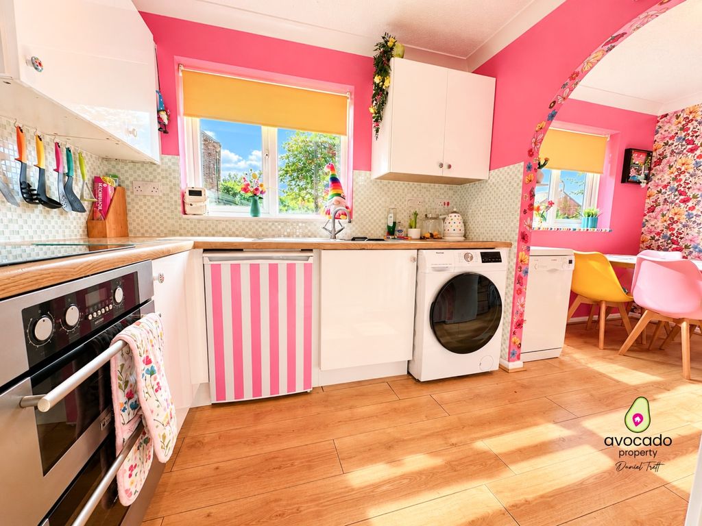 Property photo 3 of 16 5568723