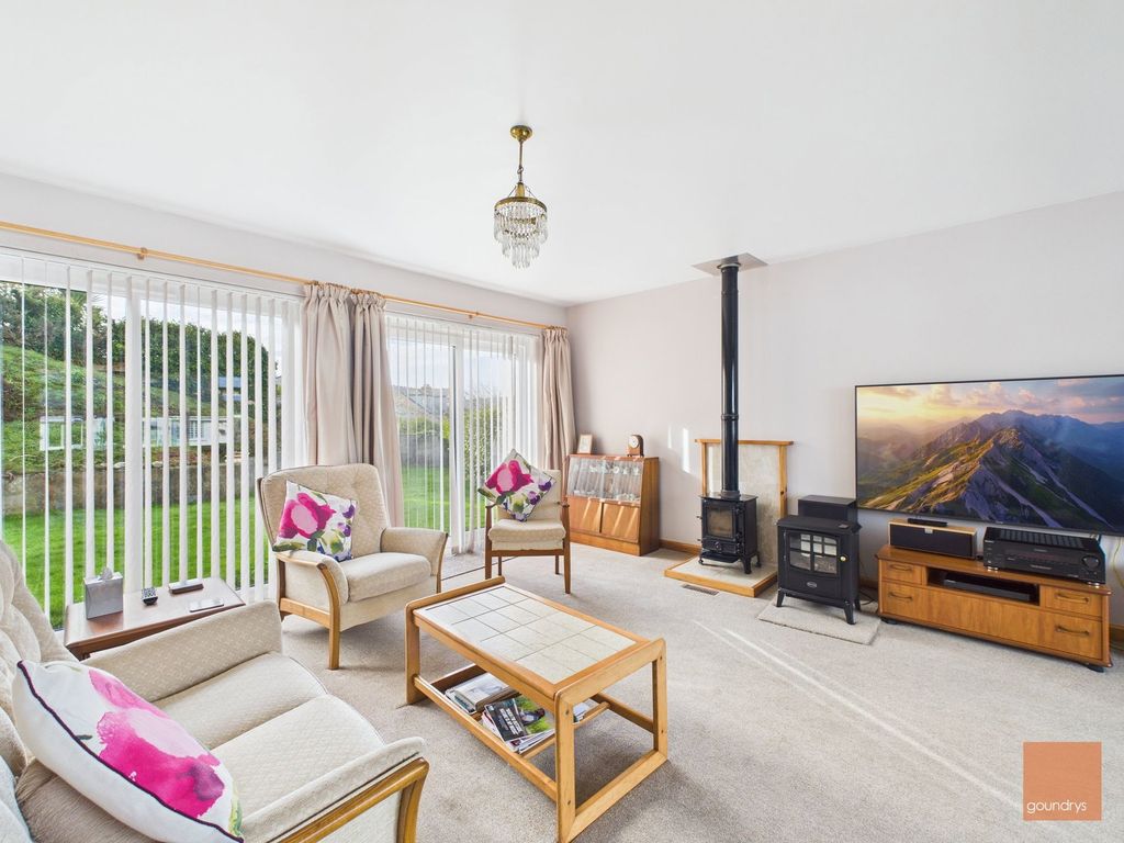 Property photo 2 of 23