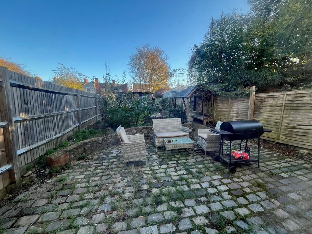 Property photo 3 of 4