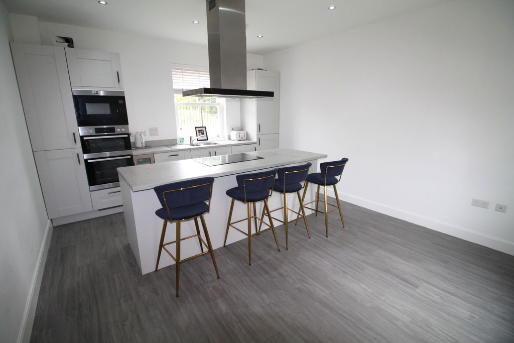 Property photo 2 of 16 Img_0587