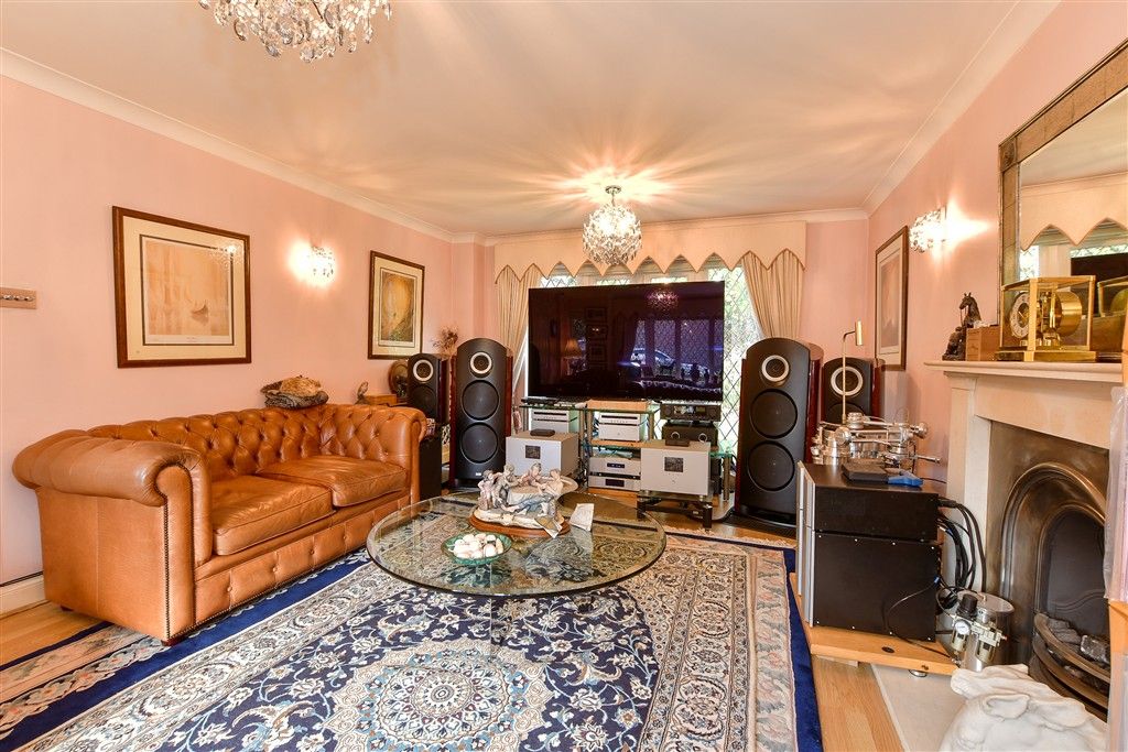 Property photo 2 of 13 Sitting Room