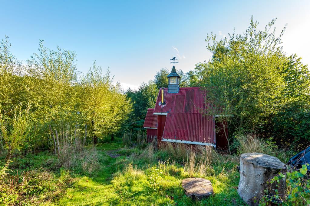 Property photo 2 of 24 Graden