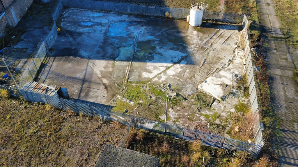 Property photo 3 of 4