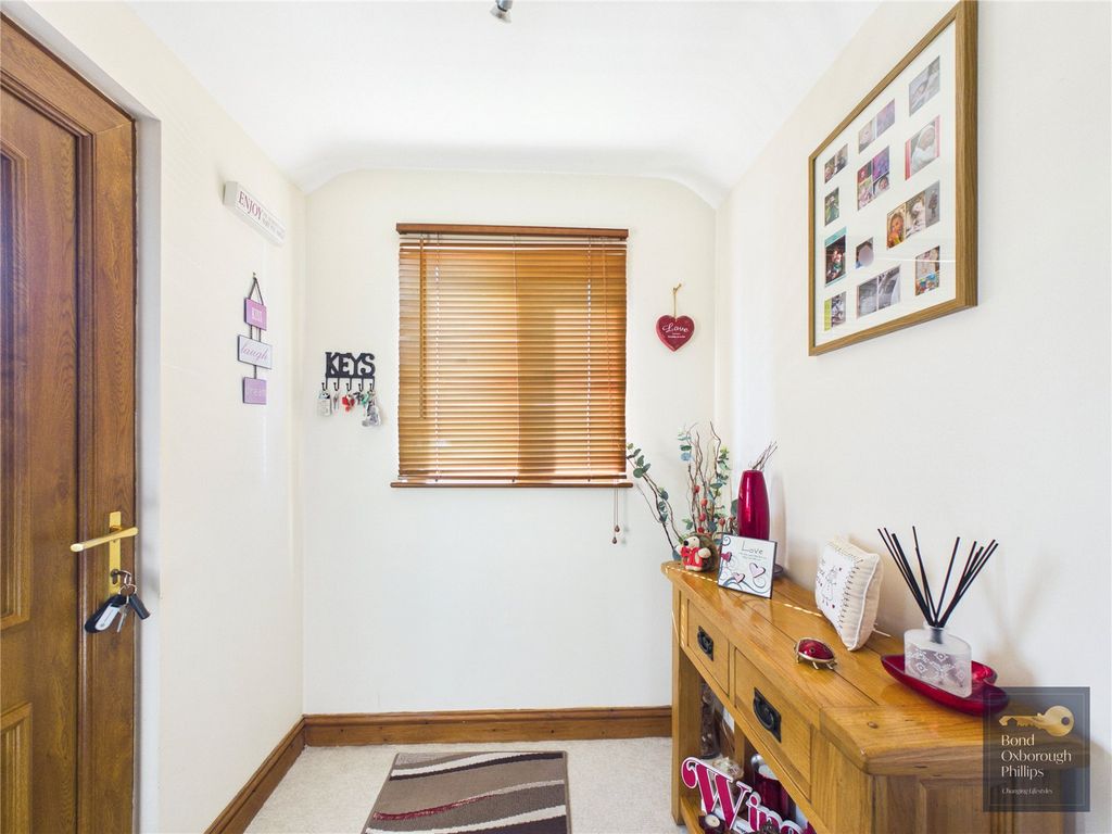 Property photo 3 of 19 Picture No. 04