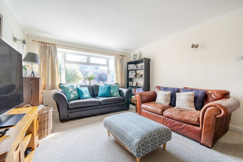 Property photo 3 of 14 Sitting Room