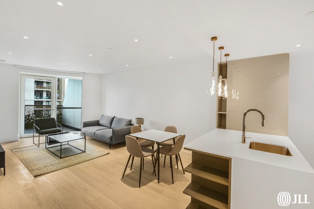 Property photo 2 of 11 Cassini Apartments