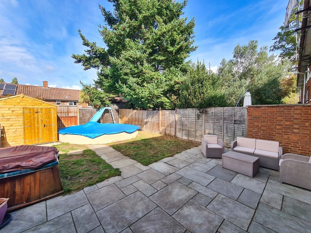 Property photo 2 of 22