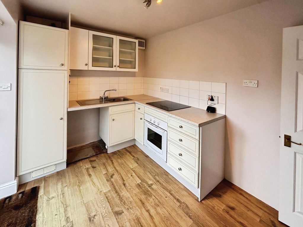 Property photo 2 of 19 5A57d76d-Pic 2011