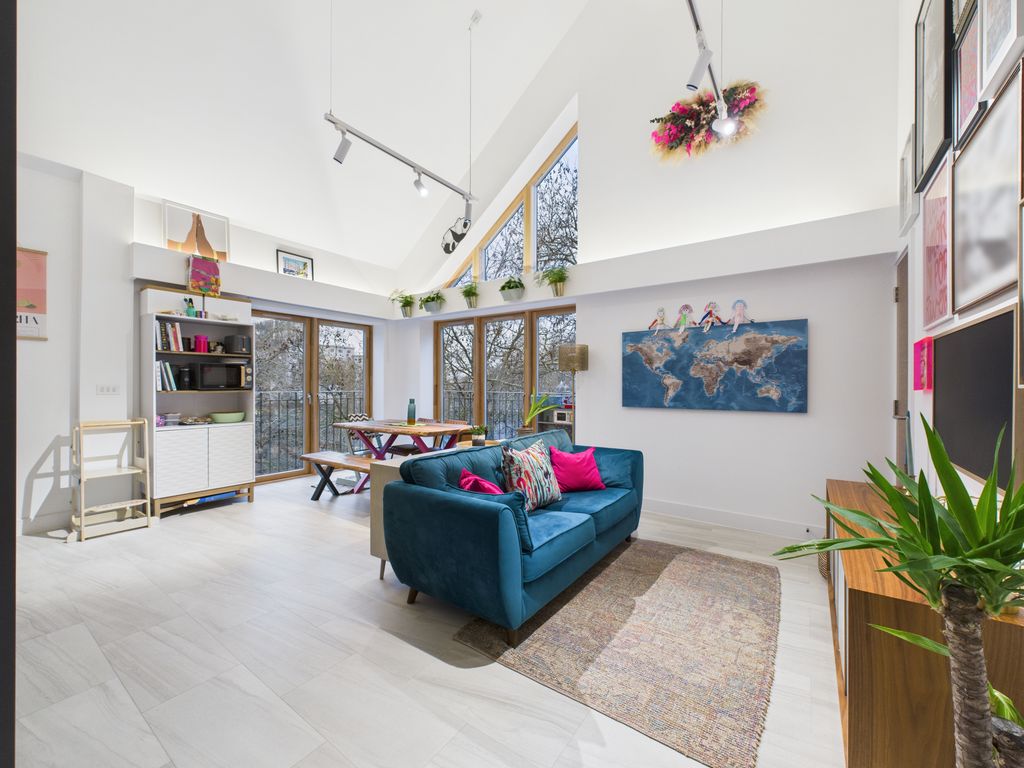 Property photo 1 of 24 Picture No. 7