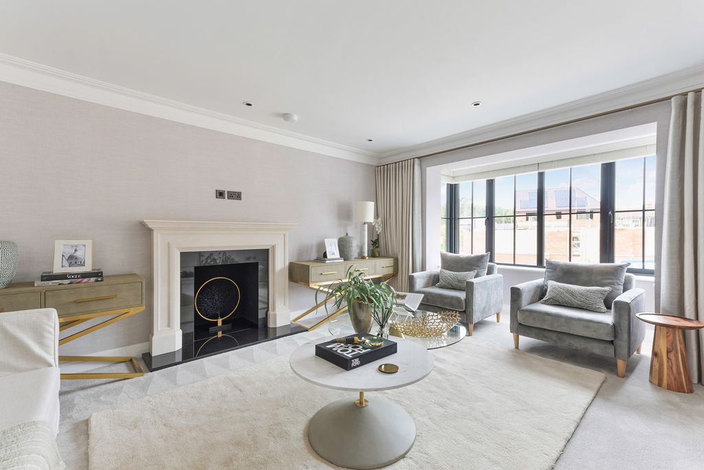 Additional image 9 of 4 bed detached house to rentAllingham Place, Brighton BN2