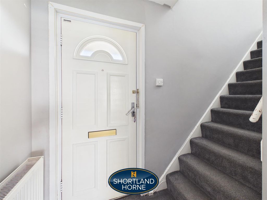 Property photo 2 of 22 Hallway