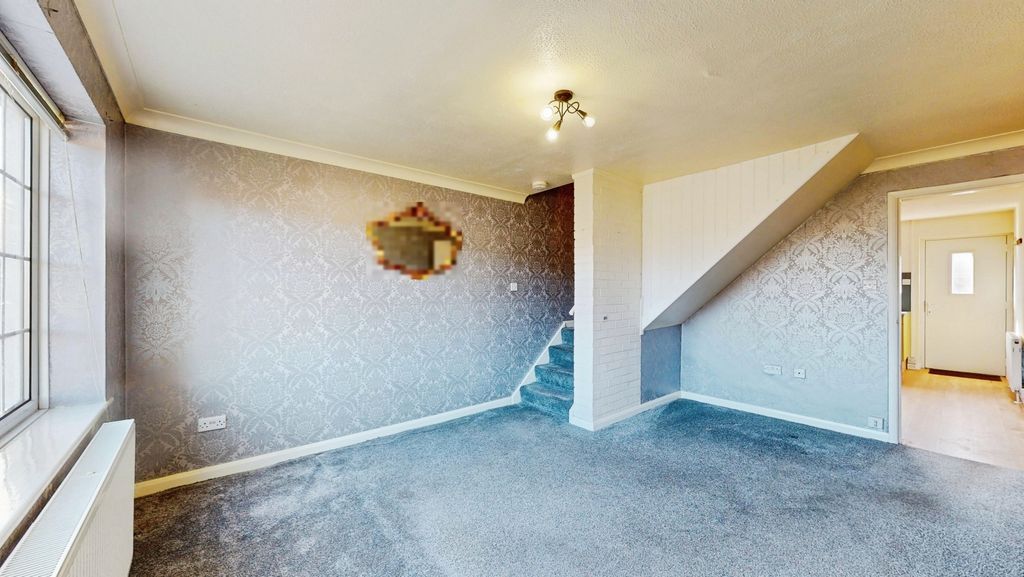 Property photo 3 of 9 Pbox-Img.Jpg