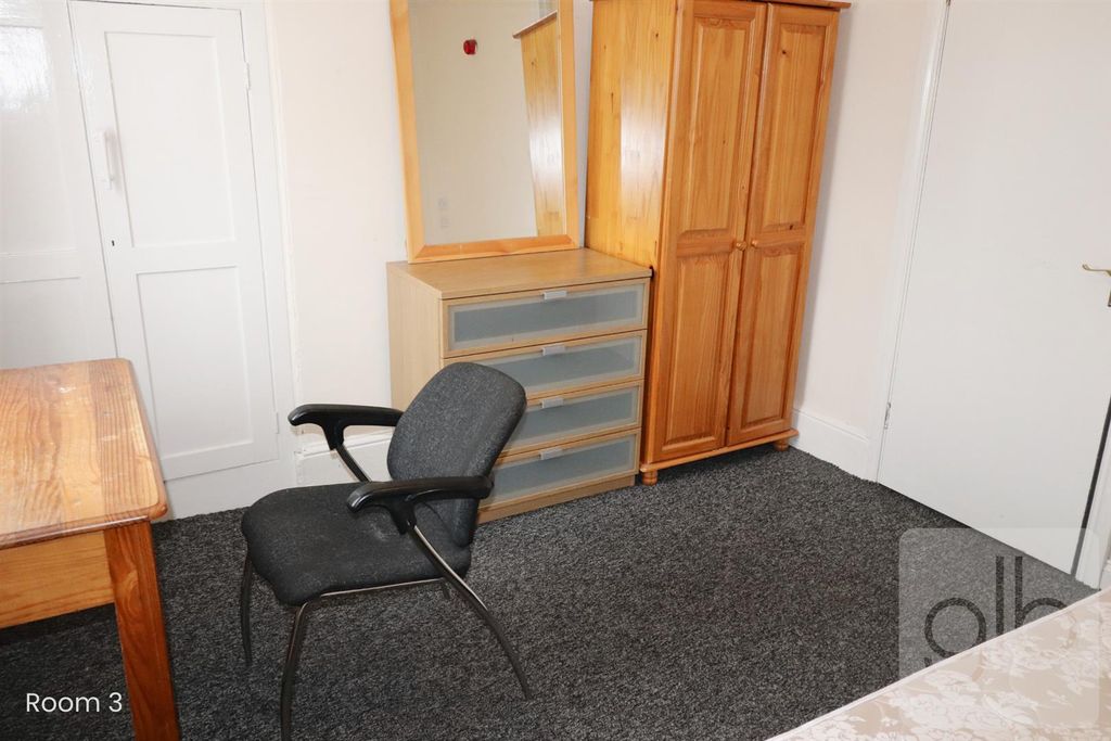 Property photo 3 of 7 12.Png