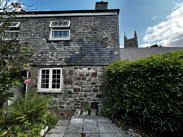 Property photo 1 of 10 Rear View
