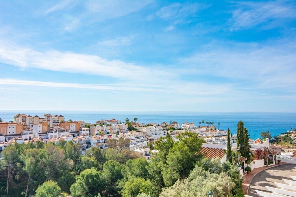 Property photo 1 of 10 Bedroom Terrace Sea View
