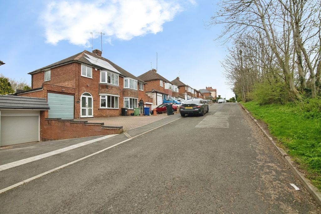 Property photo 2 of 26 Pbox-Img.Jpg