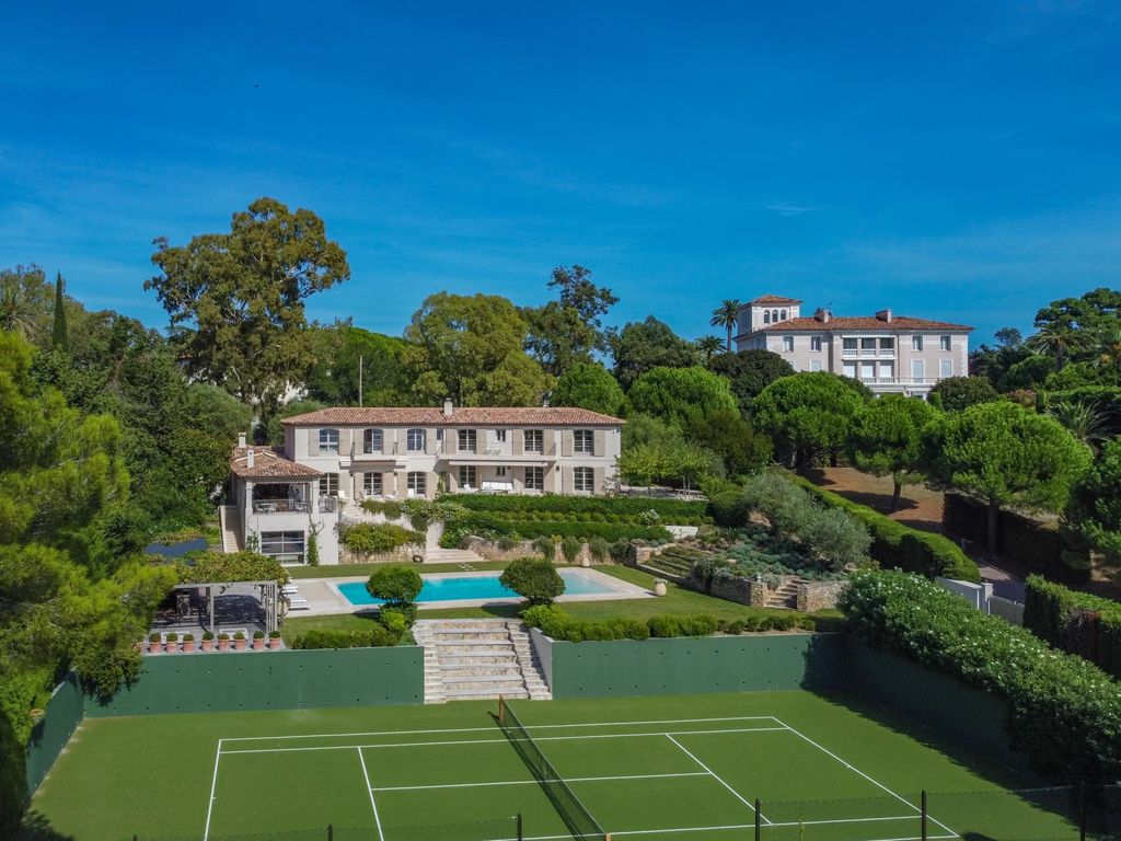 Property photo 2 of 28