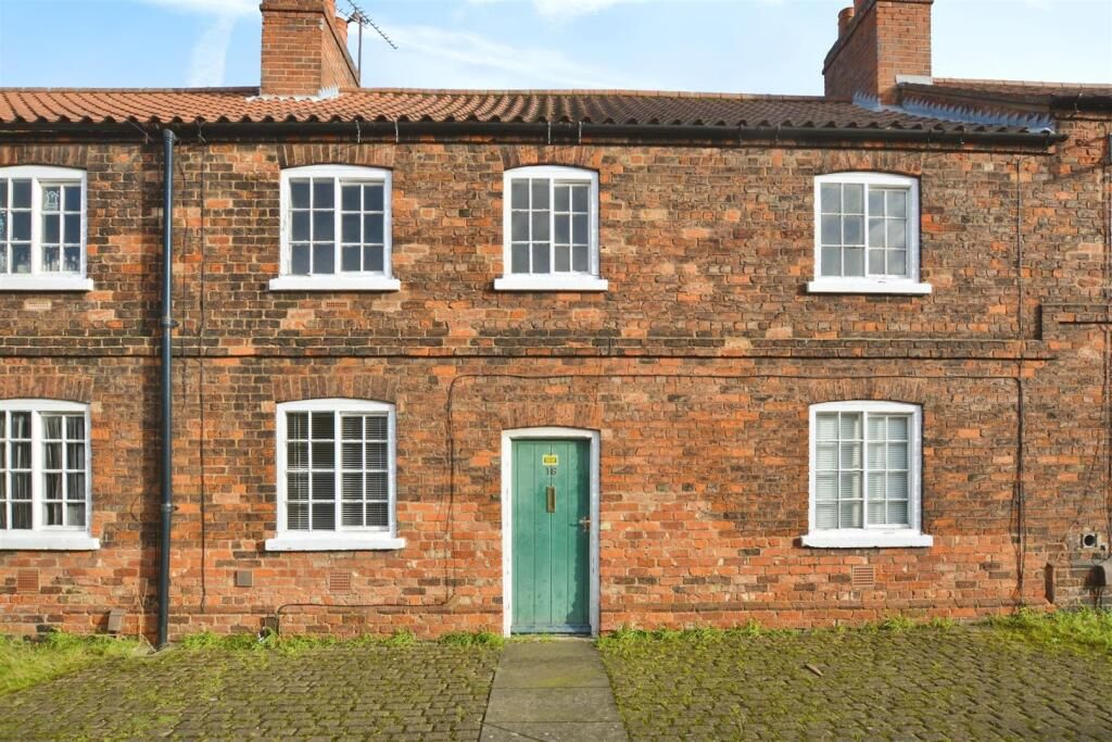 Property photo 1 of 12