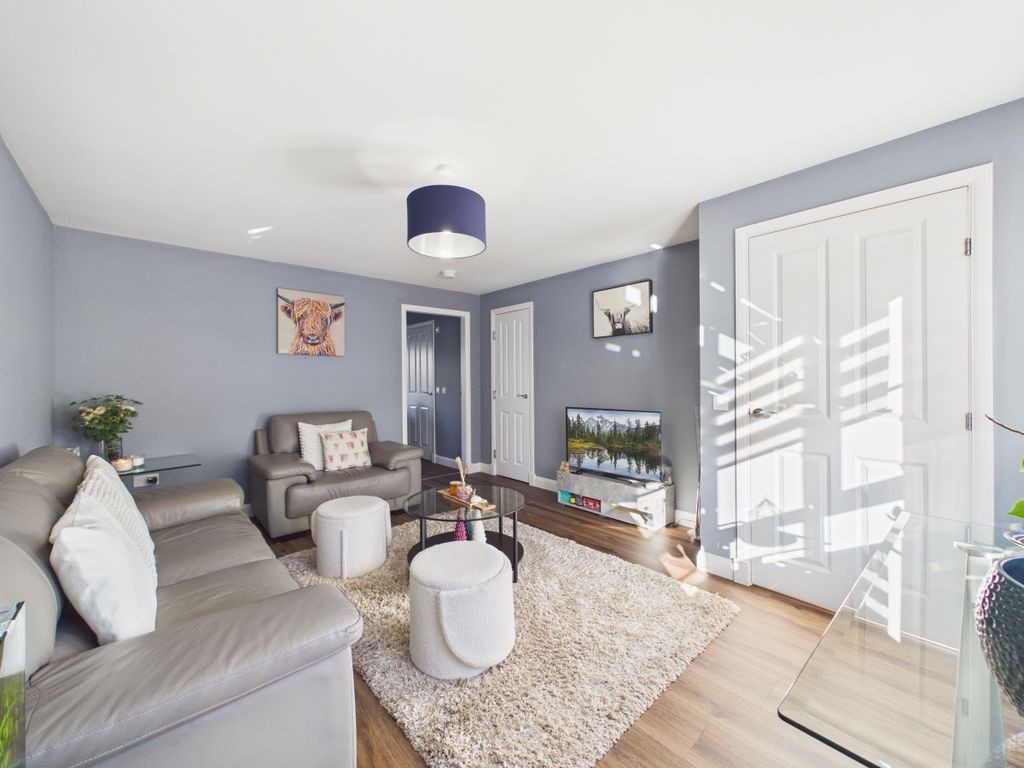 Property photo 3 of 24