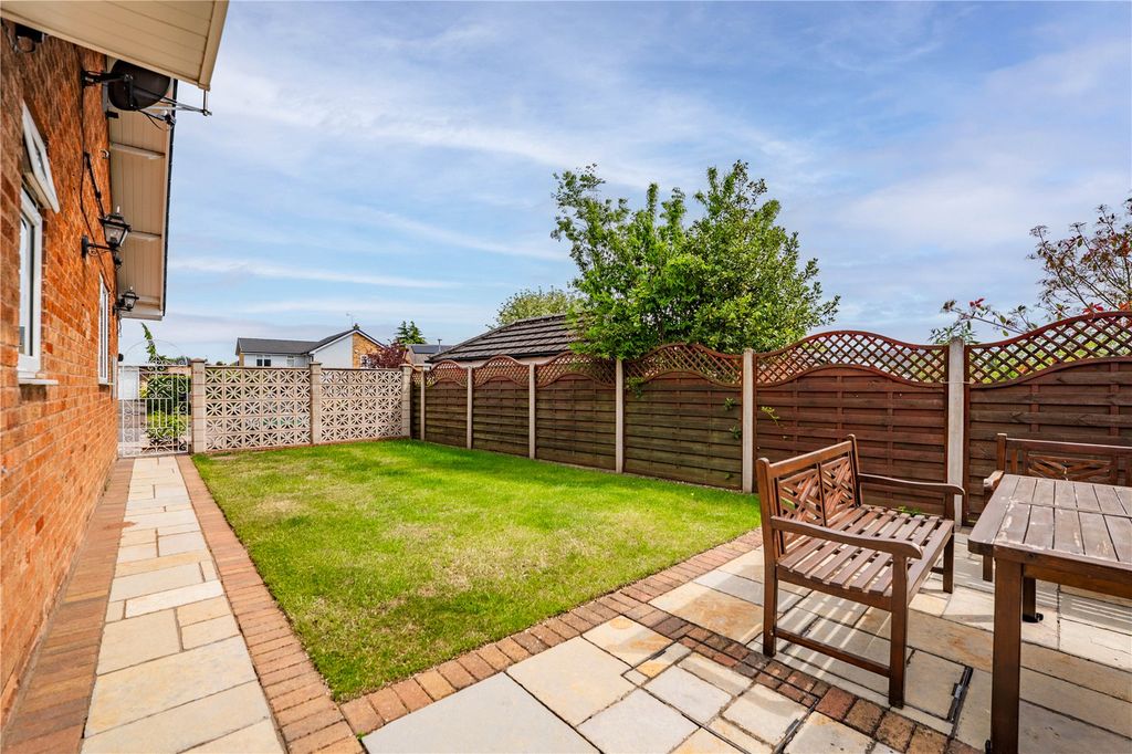 Property photo 2 of 46 Picture No. 50