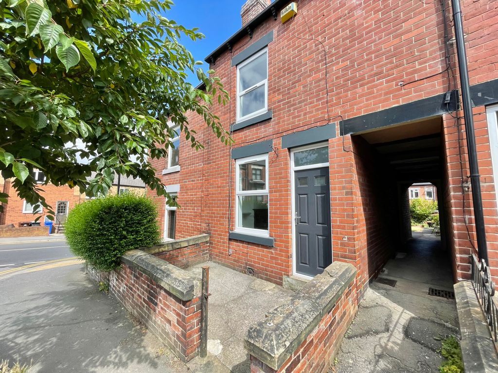 Property photo 1 of 21