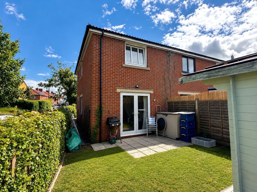 Property photo 2 of 15 Picture No. 22