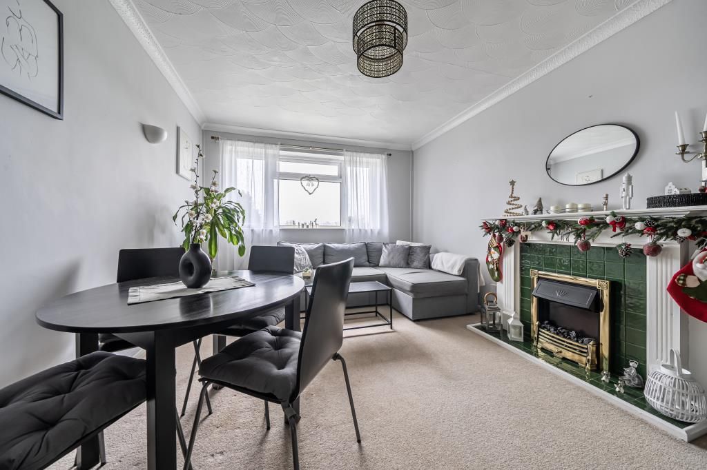 Property photo 2 of 20 Living Room