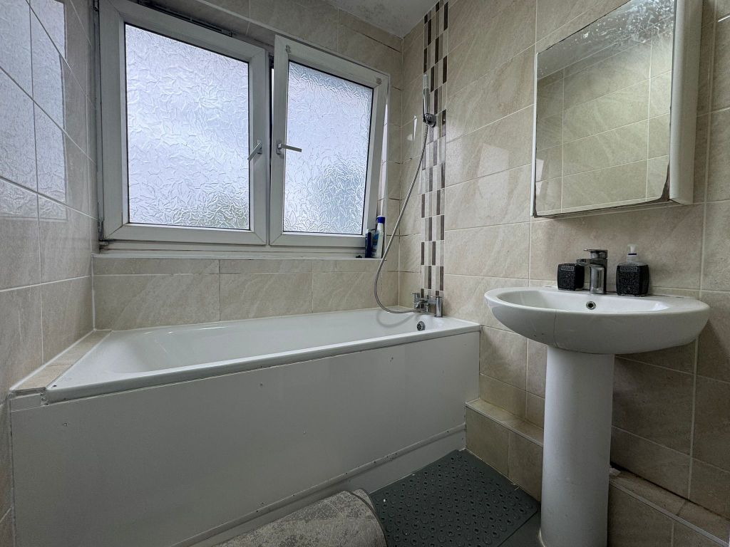 Property photo 3 of 3