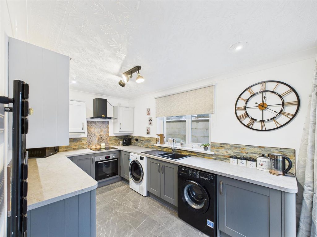 Property photo 1 of 16 Cam04045G0-Pr0040-Still004.Jpg