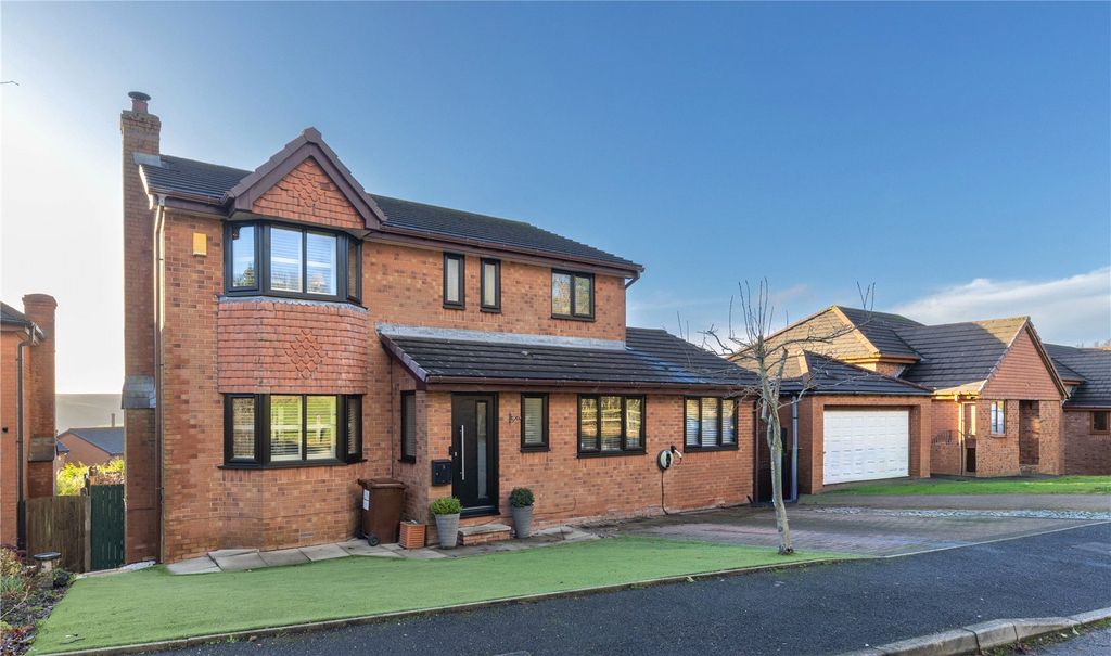 Property photo 1 of 34 Picture No. 63