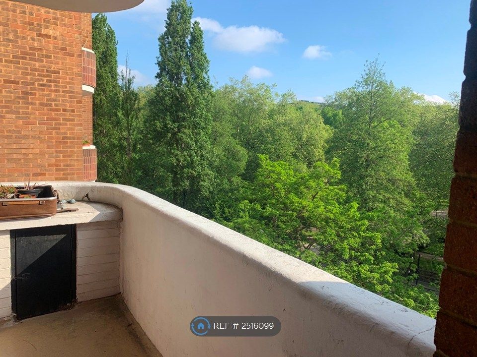 Property photo 2 of 16 Balcony 1