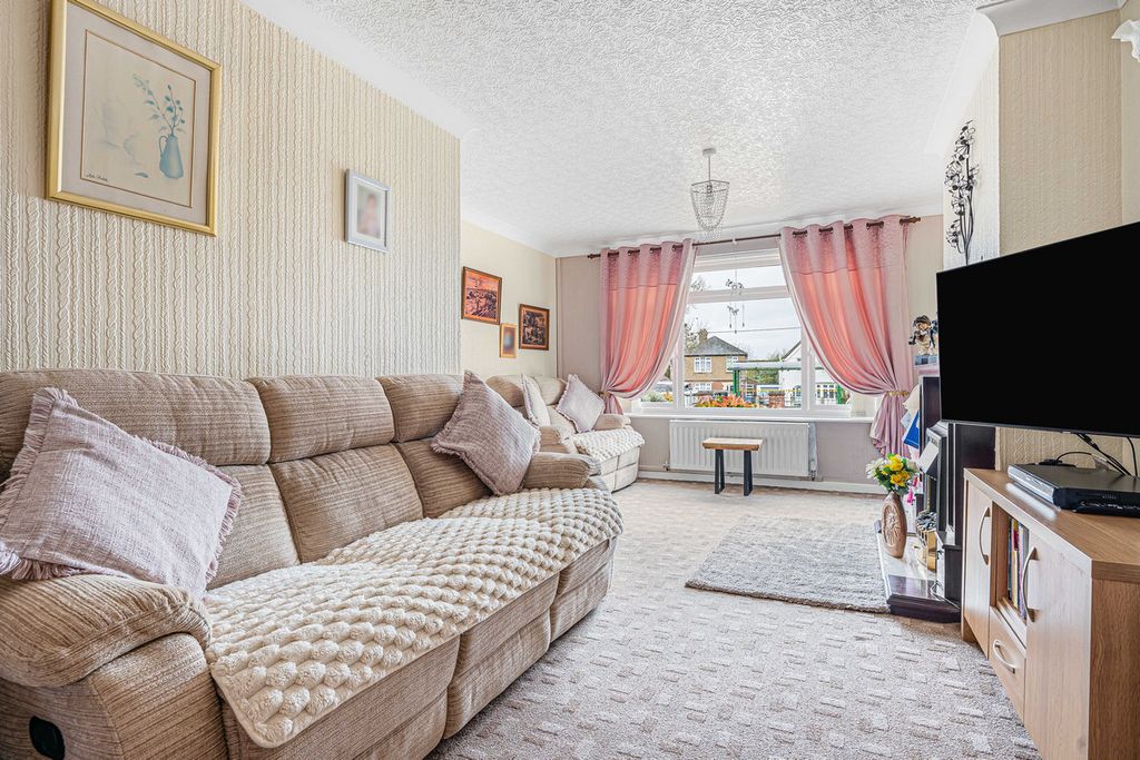 Property photo 2 of 24