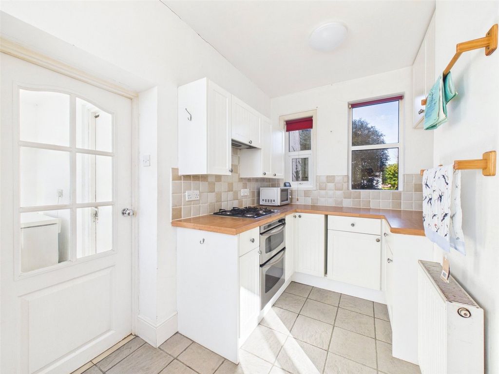 Property photo 3 of 34 Picture No. 48