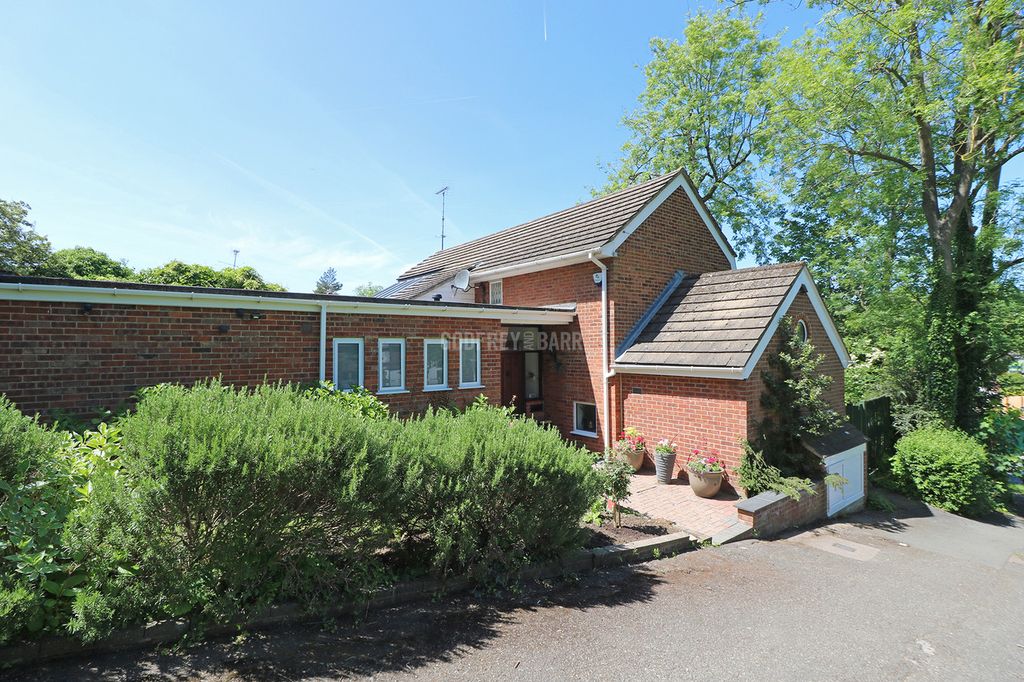 Property photo 2 of 18