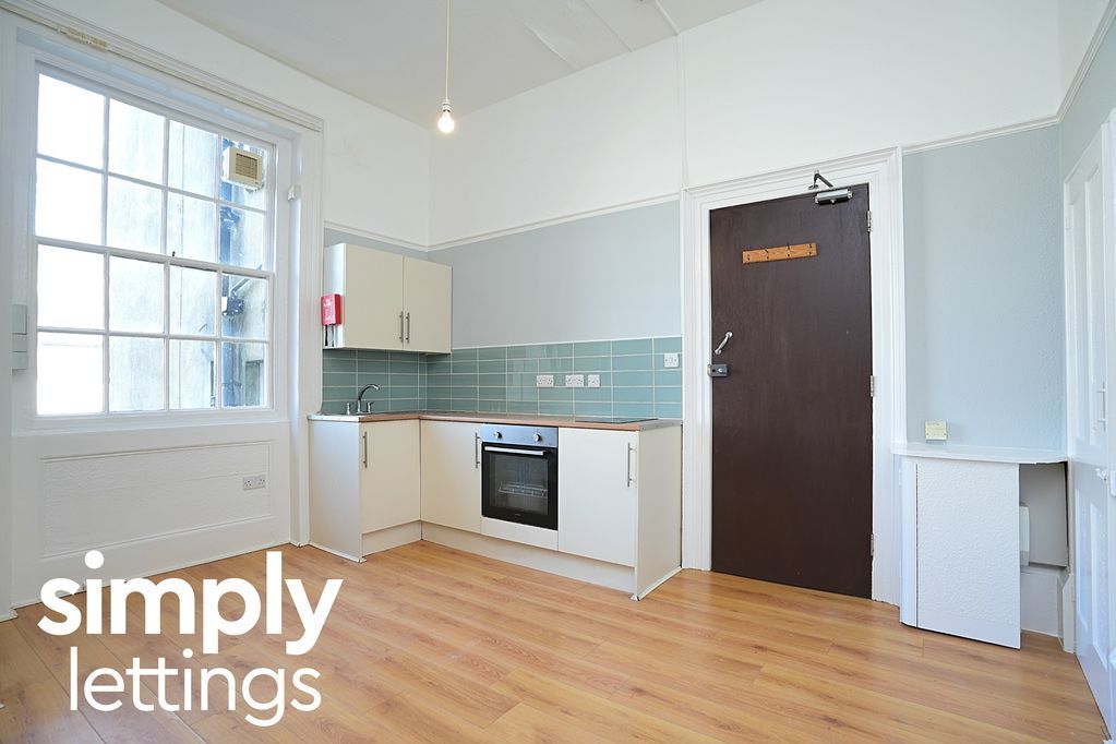 Property photo 3 of 10 Photo 3