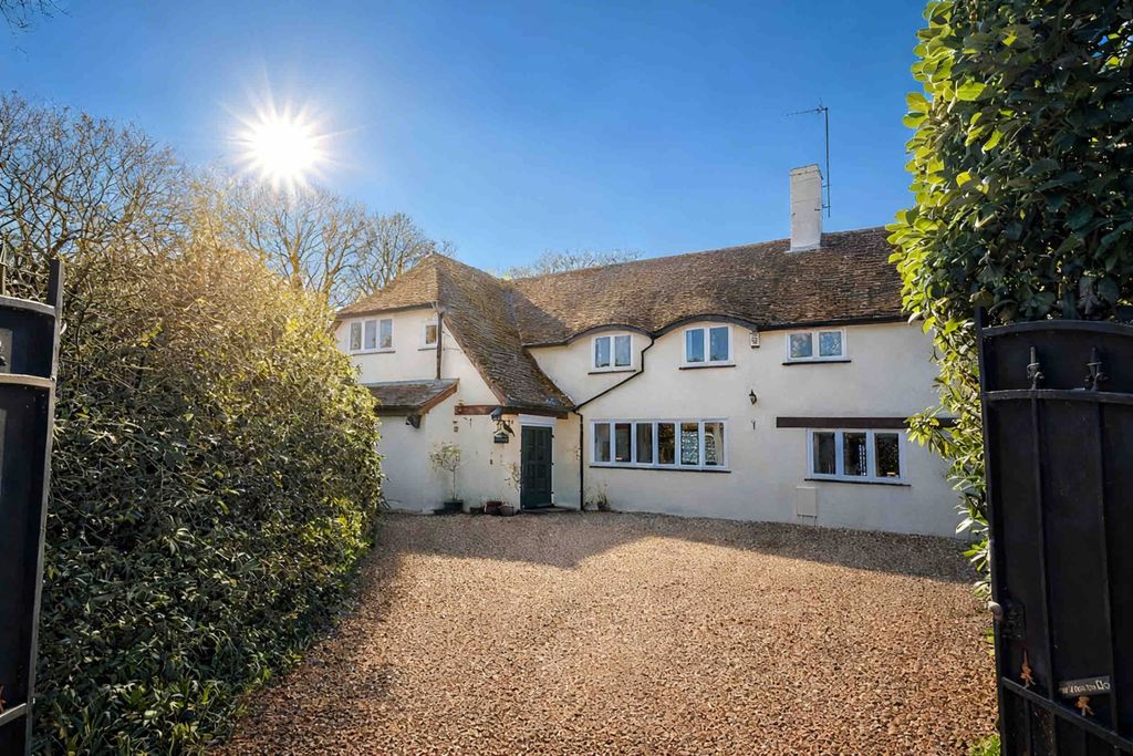 Property photo 3 of 28 Gallery